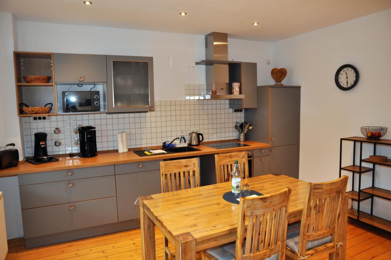 Apartmenthaus Am Zimmerplatz Хофхайм ам Таунус Екстериор снимка