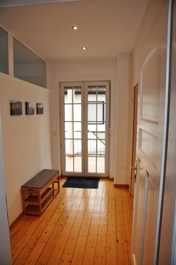 Apartmenthaus Am Zimmerplatz Хофхайм ам Таунус Екстериор снимка