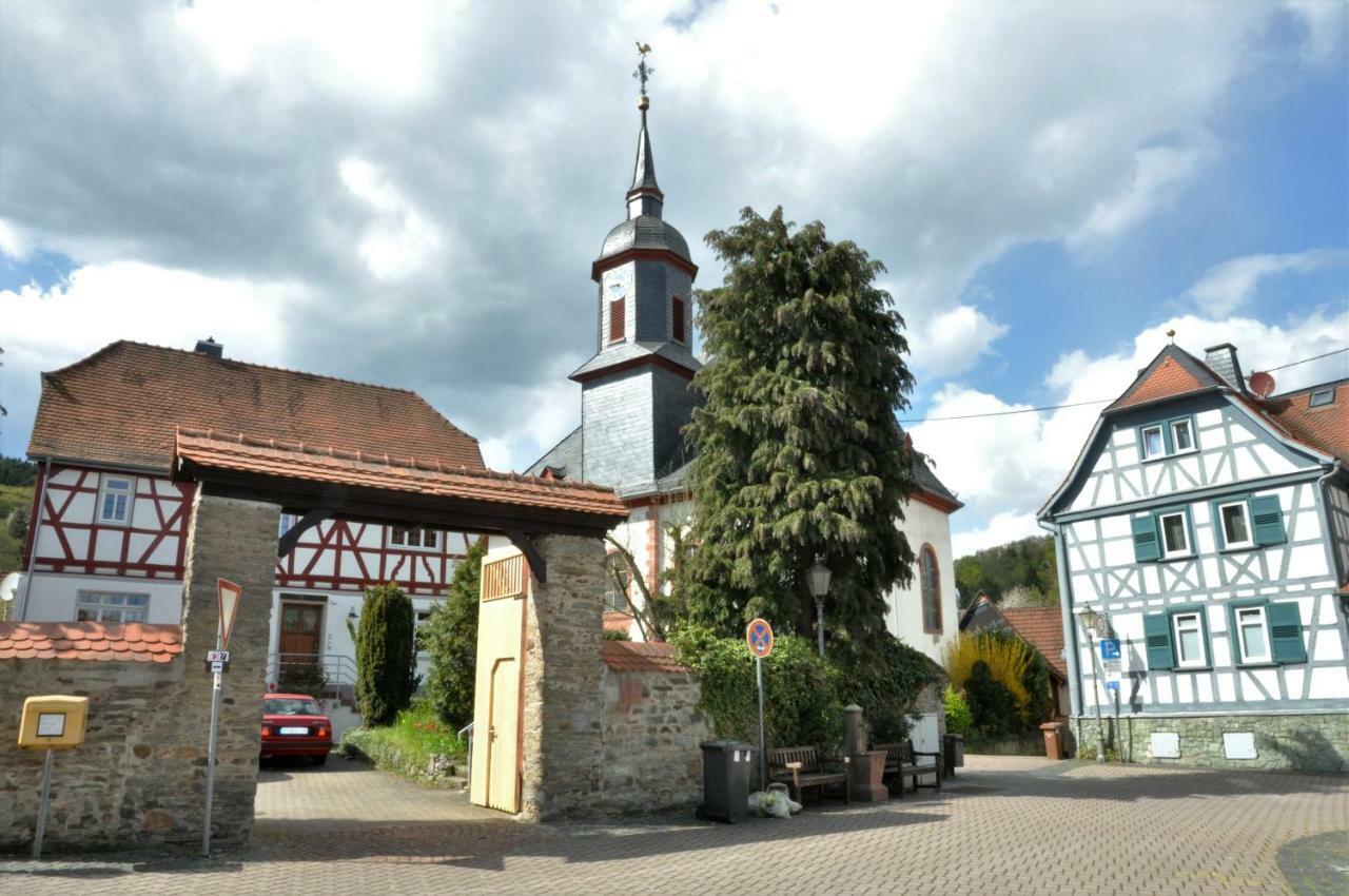 Apartmenthaus Am Zimmerplatz Хофхайм ам Таунус Екстериор снимка