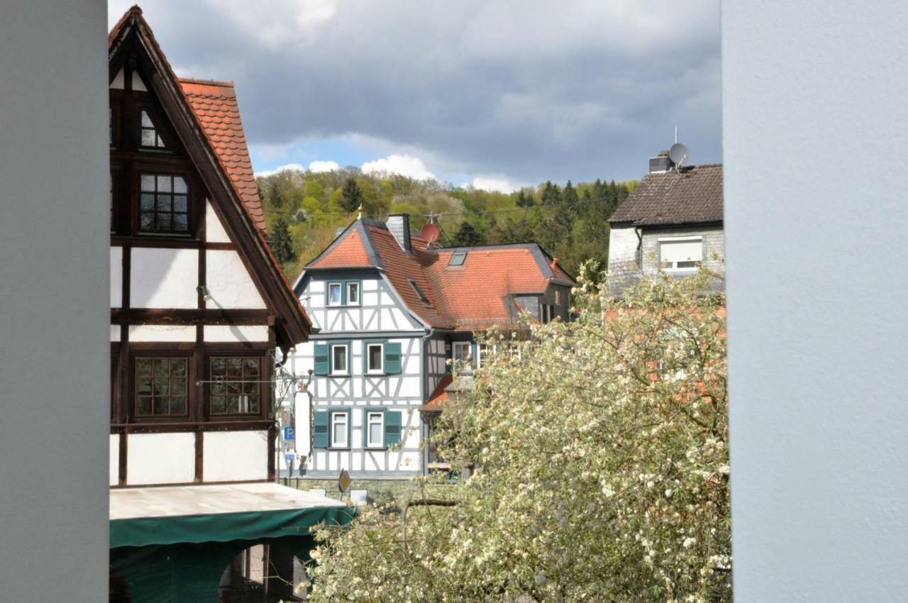 Apartmenthaus Am Zimmerplatz Хофхайм ам Таунус Екстериор снимка