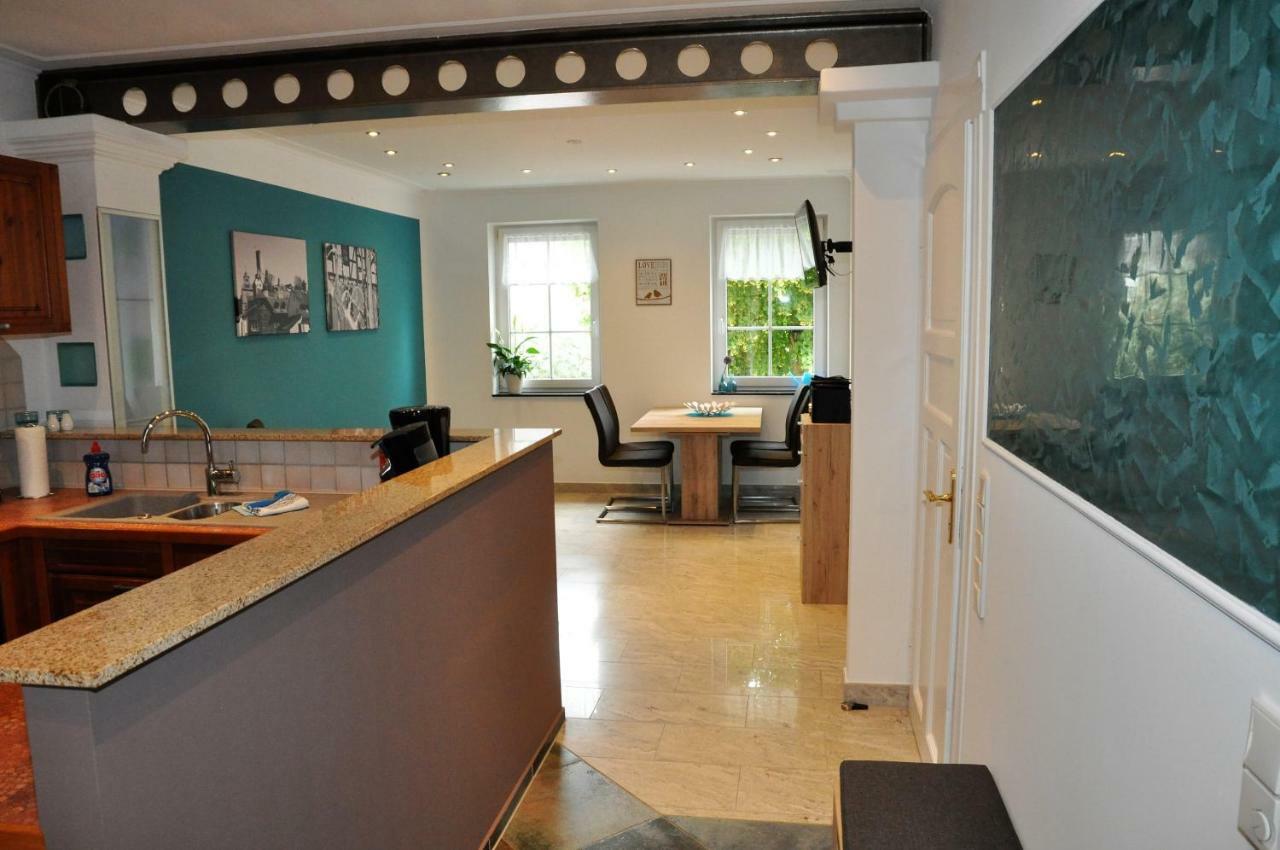 Apartmenthaus Am Zimmerplatz Хофхайм ам Таунус Екстериор снимка